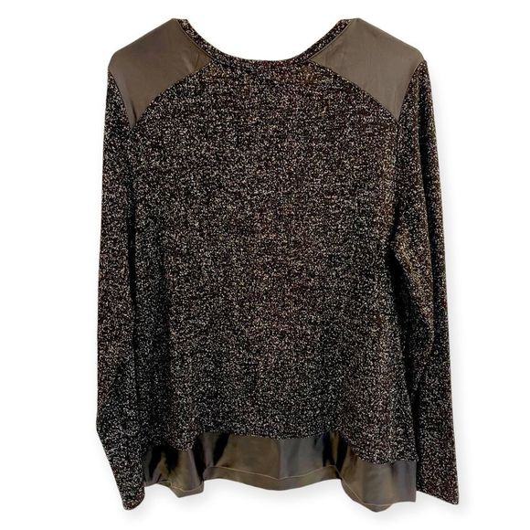 Chico’s Women’s Sparkle Blouse with‎ Shoulder Accents Size 2 - Picture 2 of 2